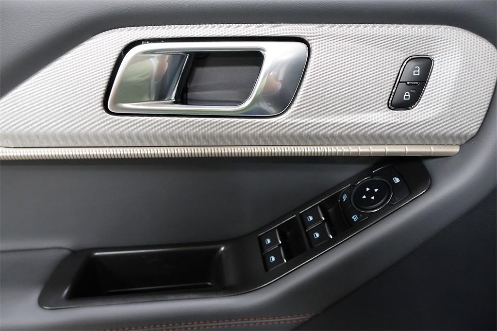 new 2025 Ford Explorer car, priced at $48,965