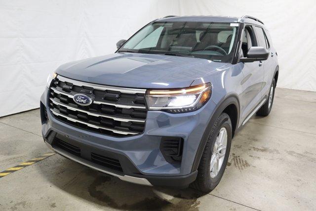 new 2025 Ford Explorer car, priced at $41,590