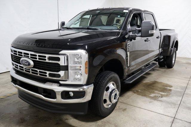 new 2025 Ford F-350 car, priced at $78,265