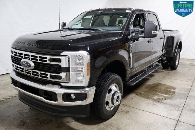 new 2025 Ford F-350 car, priced at $78,265