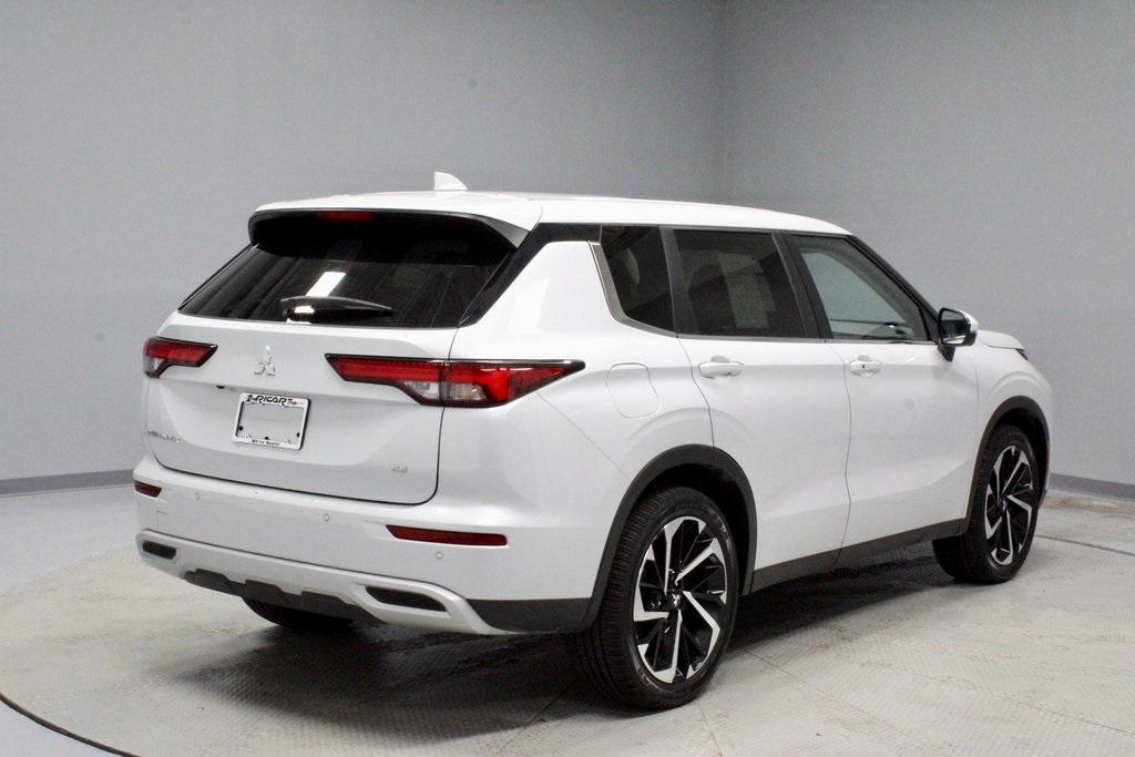 used 2024 Mitsubishi Outlander car, priced at $24,080