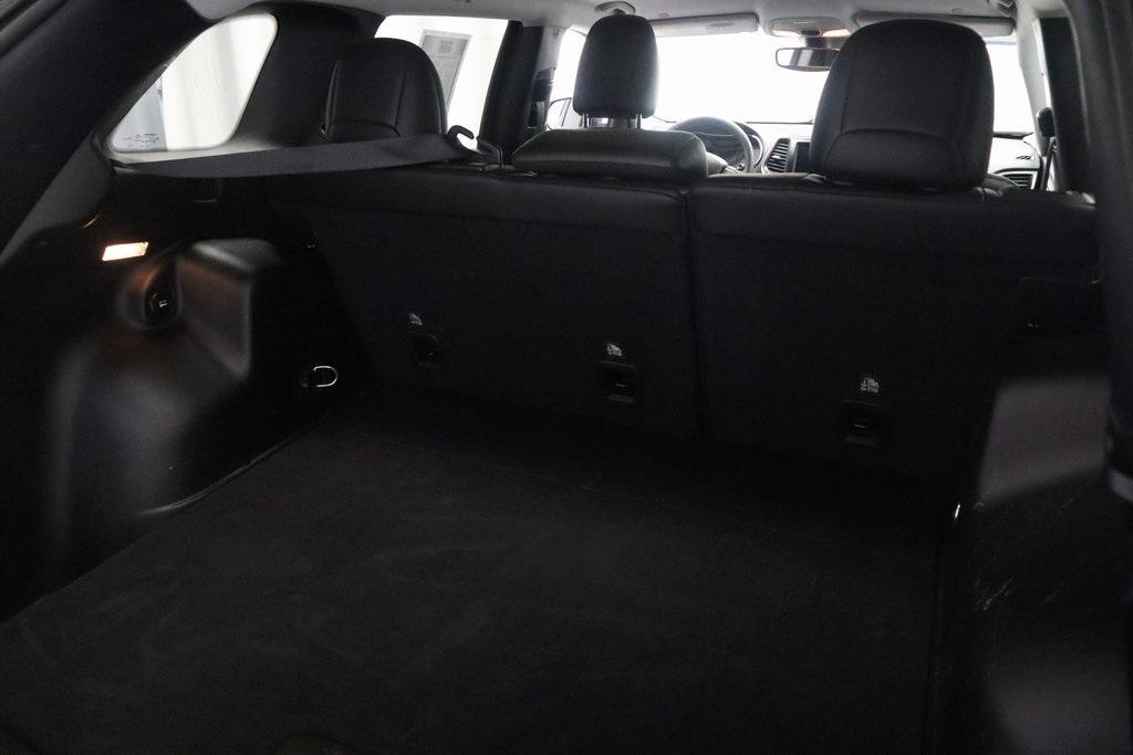 used 2022 Jeep Cherokee car, priced at $22,149