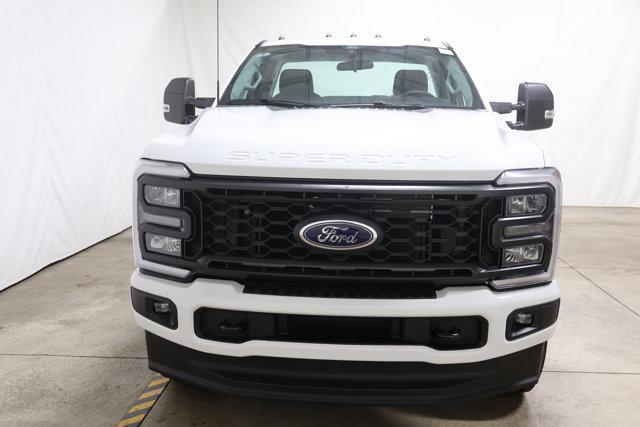 new 2025 Ford F-350 car, priced at $55,620