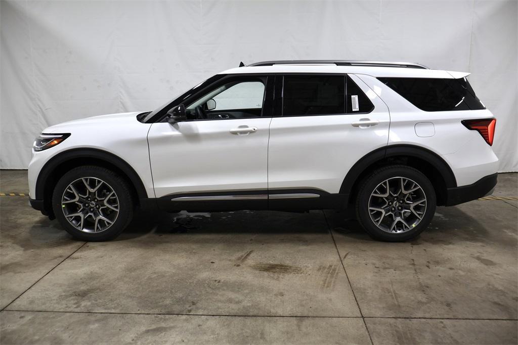 new 2025 Ford Explorer car, priced at $61,305