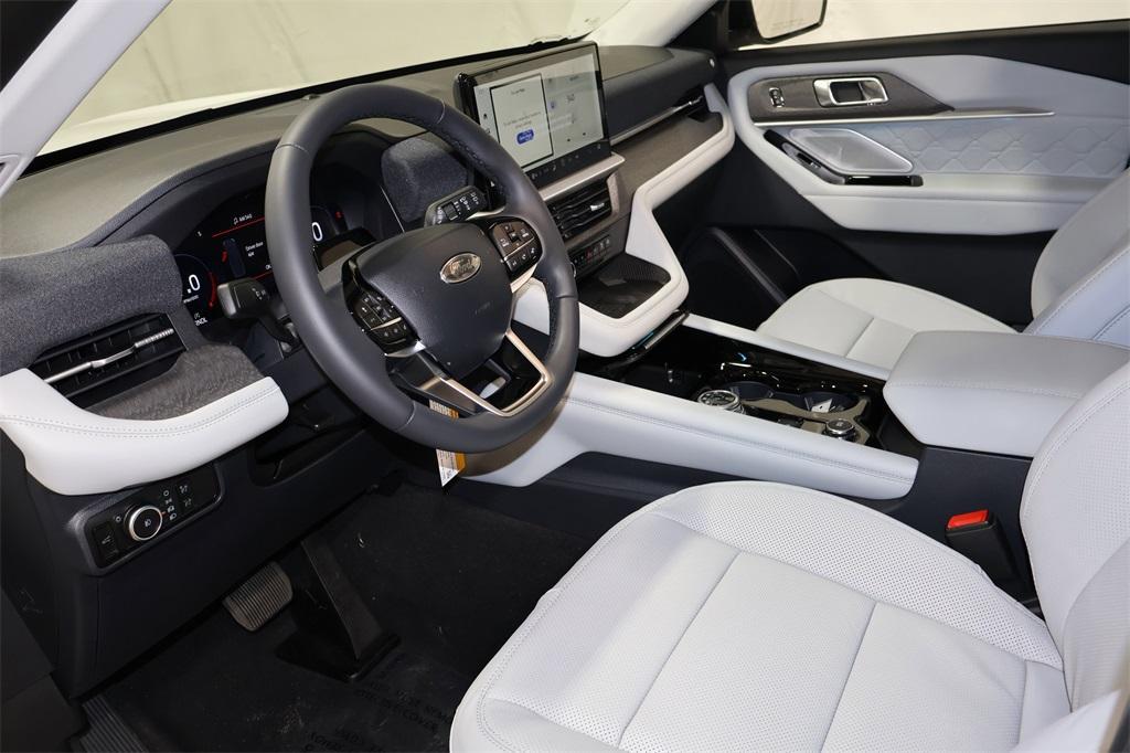 new 2025 Ford Explorer car, priced at $61,305
