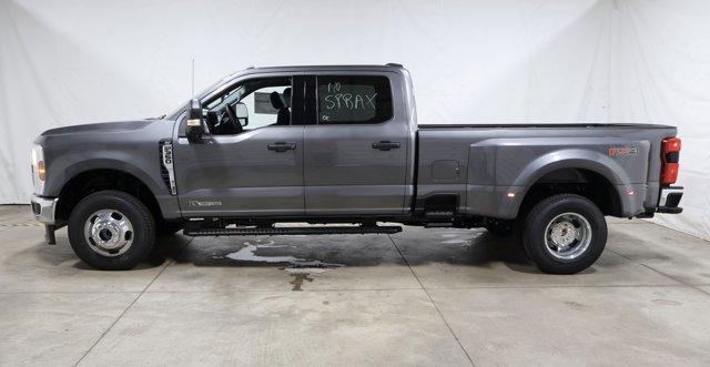 new 2025 Ford F-350 car, priced at $78,265