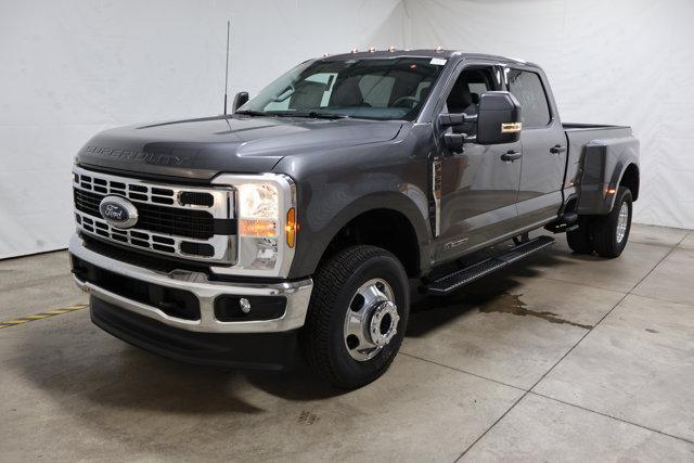 new 2025 Ford F-350 car, priced at $78,265