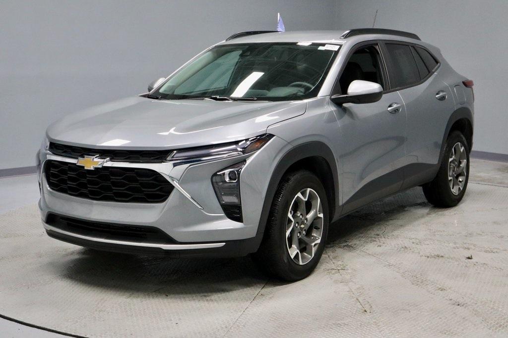 used 2024 Chevrolet Trax car, priced at $21,074
