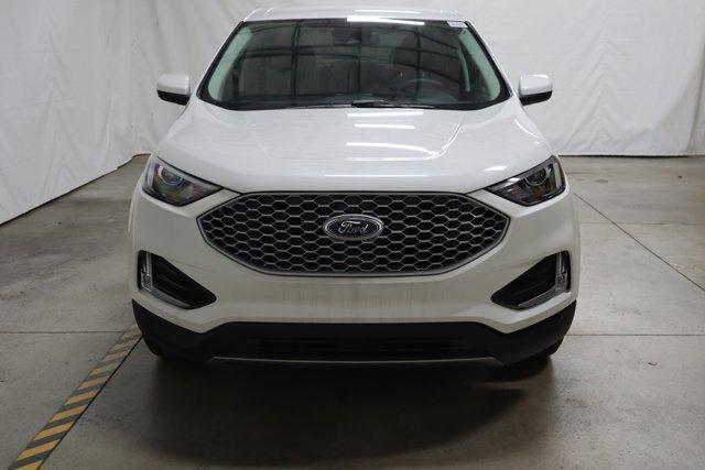 new 2023 Ford Edge car, priced at $35,326