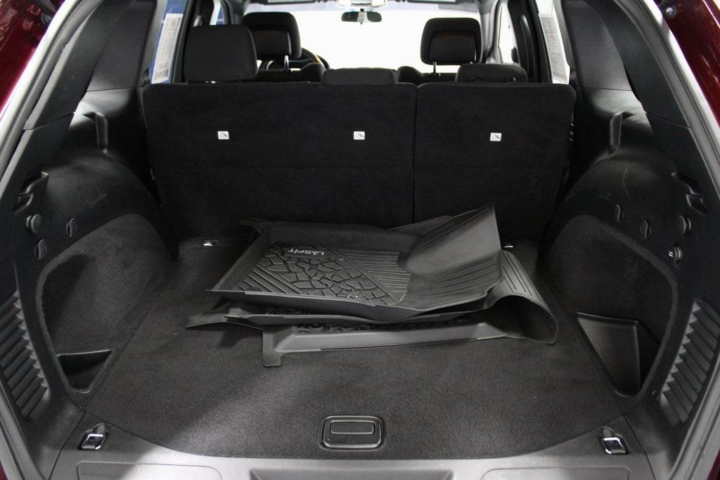used 2020 Jeep Grand Cherokee car, priced at $17,709