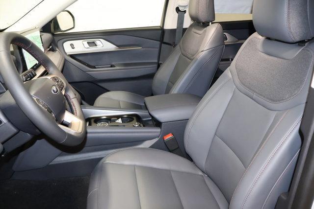 new 2025 Ford Explorer car, priced at $48,965