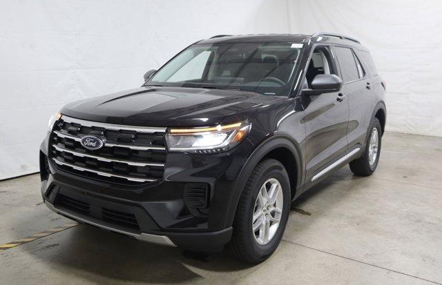 new 2025 Ford Explorer car, priced at $40,850