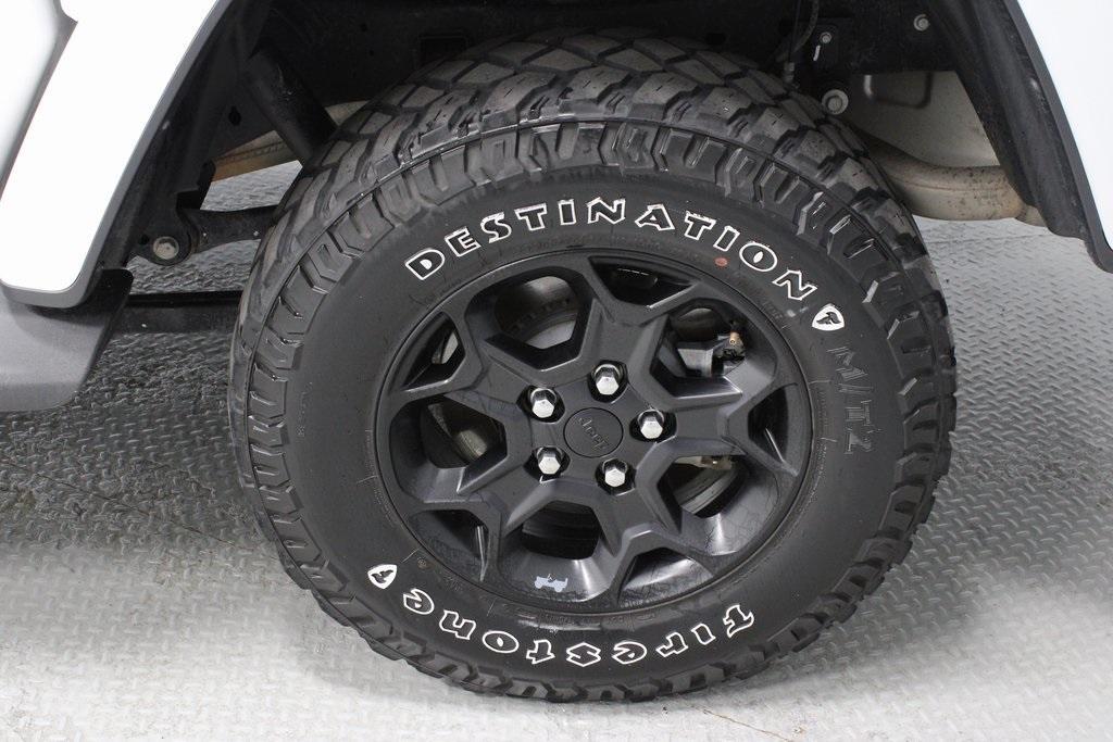 used 2023 Jeep Gladiator car, priced at $31,426