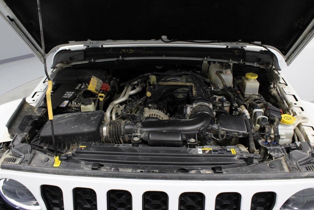 used 2023 Jeep Gladiator car, priced at $31,426