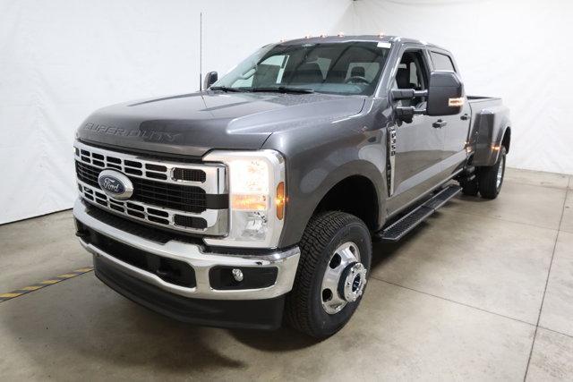 new 2025 Ford F-350 car, priced at $67,405