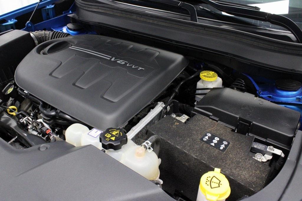 used 2021 Jeep Cherokee car, priced at $16,975
