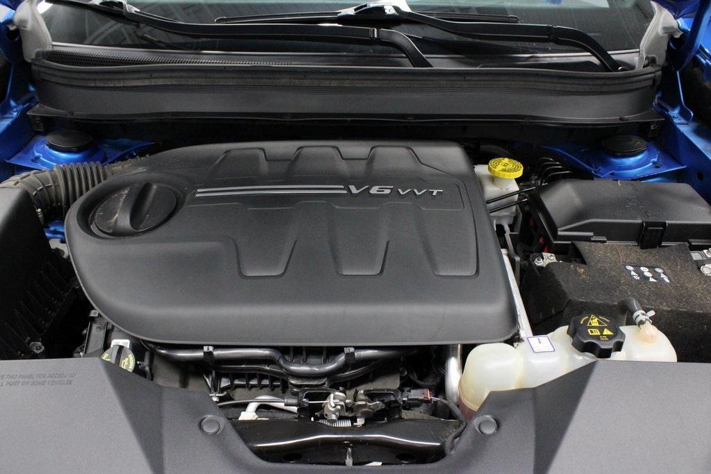 used 2021 Jeep Cherokee car, priced at $16,975