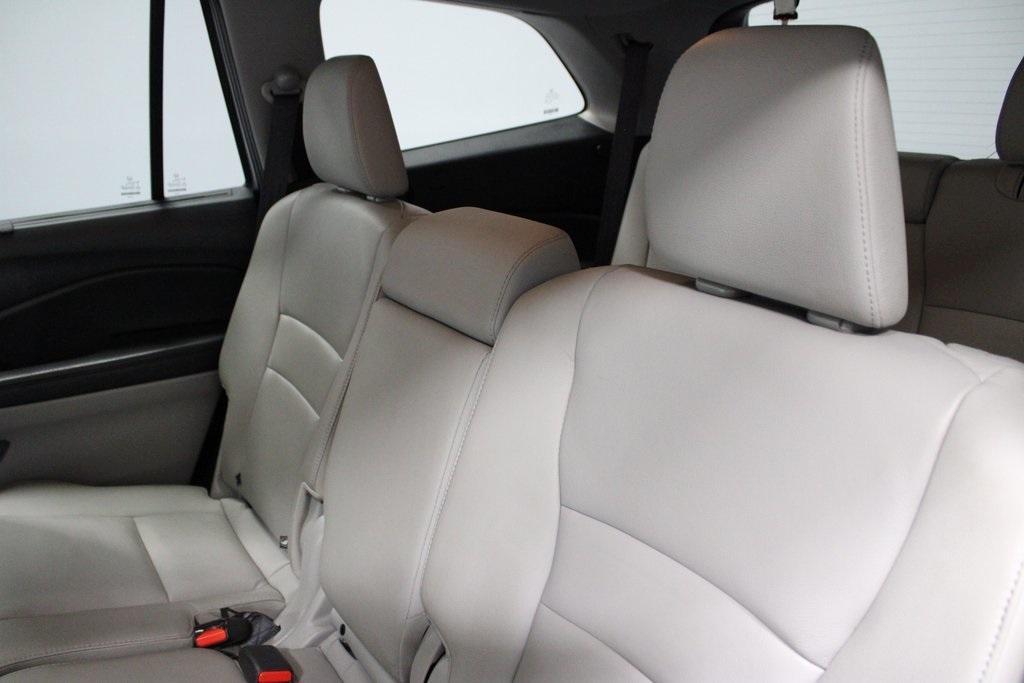 used 2022 Honda Pilot car, priced at $31,401