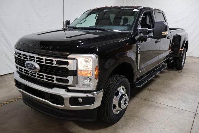 new 2025 Ford F-350 car, priced at $78,265