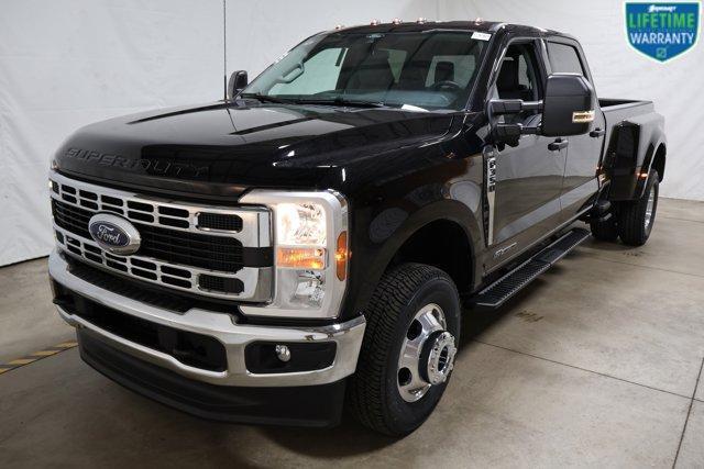 new 2025 Ford F-350 car, priced at $78,265