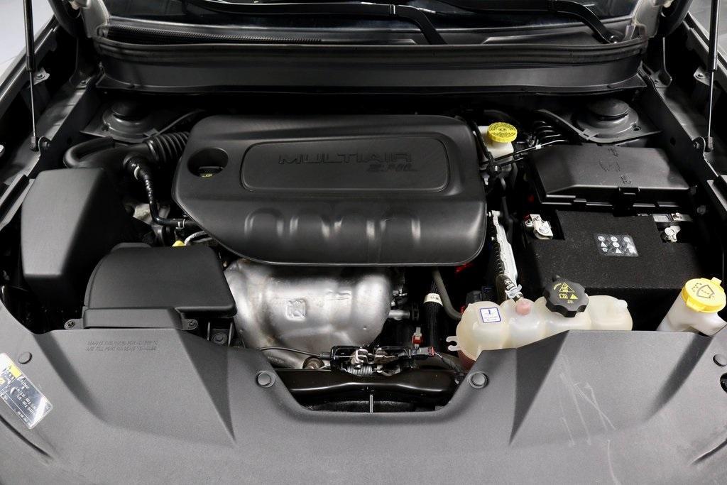 used 2023 Jeep Cherokee car, priced at $21,980