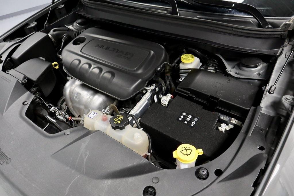 used 2023 Jeep Cherokee car, priced at $21,980