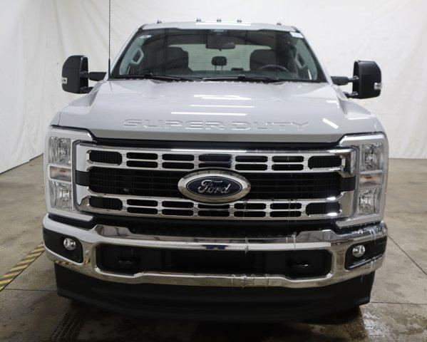 new 2025 Ford F-350 car, priced at $71,925
