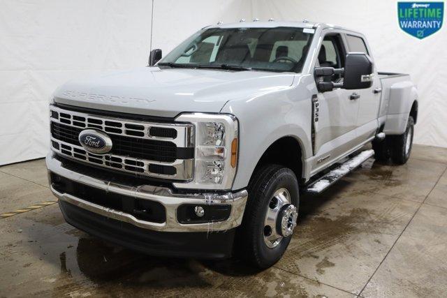 new 2025 Ford F-350 car, priced at $71,925