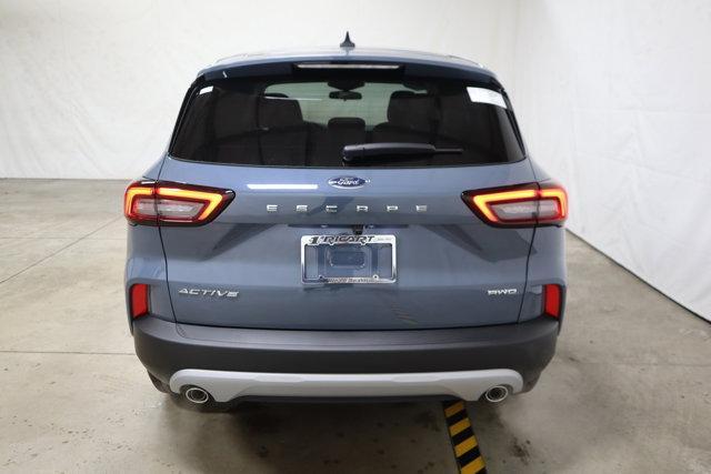 new 2025 Ford Escape car, priced at $31,200