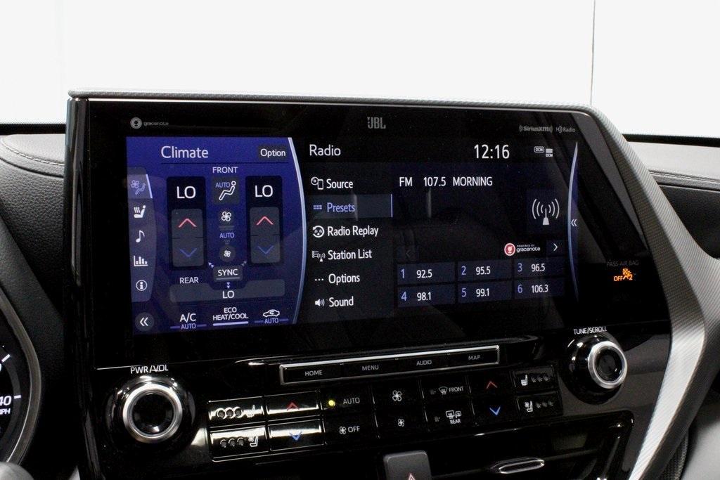 used 2021 Toyota Highlander car, priced at $31,934