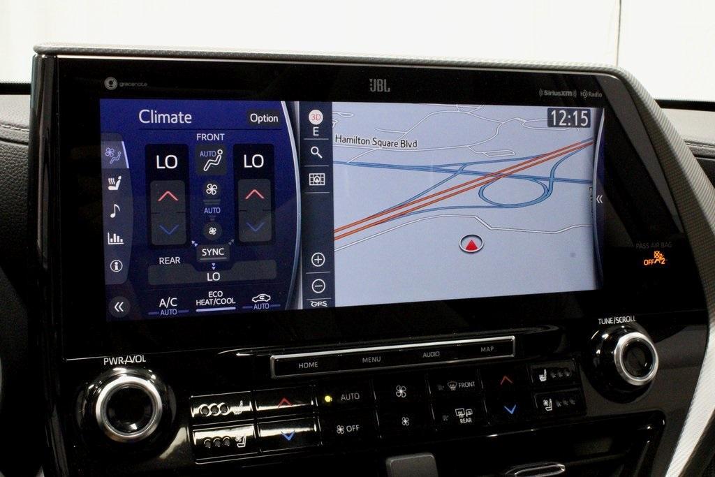used 2021 Toyota Highlander car, priced at $31,934
