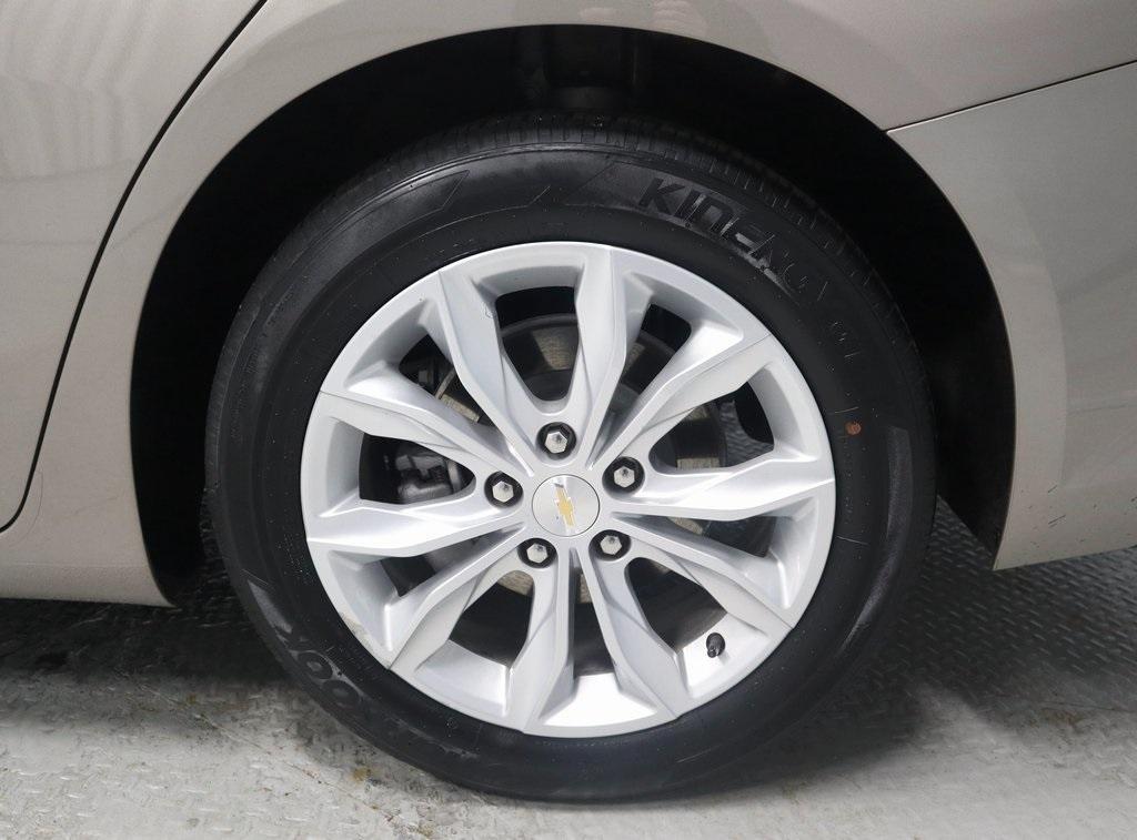 used 2024 Chevrolet Malibu car, priced at $20,306
