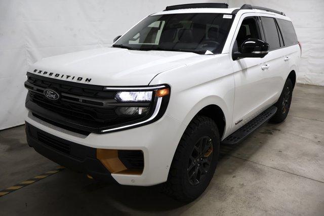 new 2025 Ford Expedition car, priced at $84,615