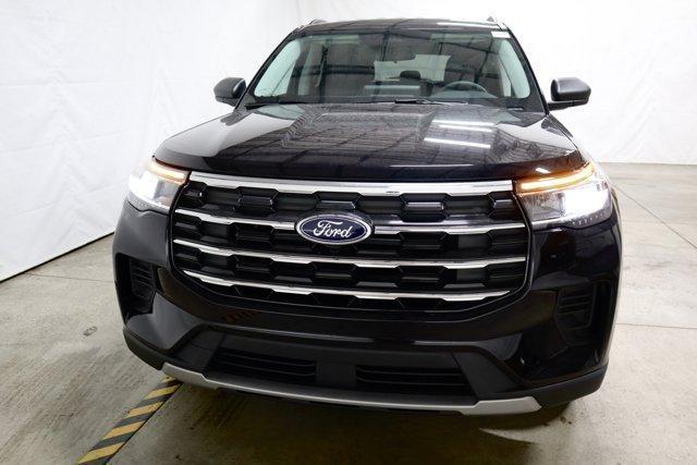 new 2025 Ford Explorer car, priced at $41,095