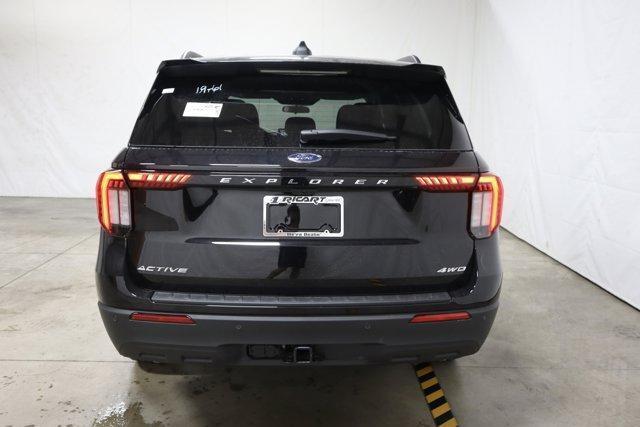 new 2025 Ford Explorer car, priced at $41,095