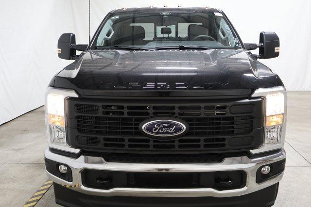 new 2025 Ford F-350 car, priced at $60,130