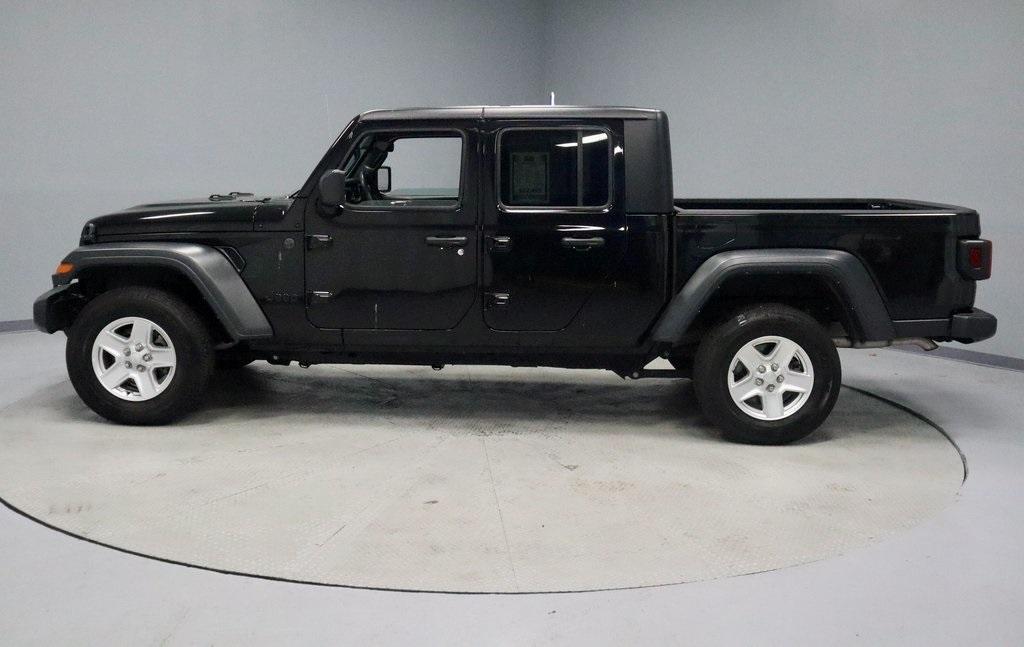 used 2023 Jeep Gladiator car, priced at $28,111