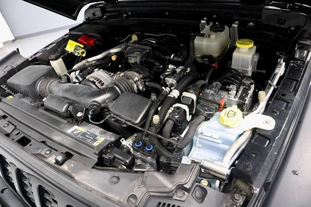used 2023 Jeep Gladiator car, priced at $28,111