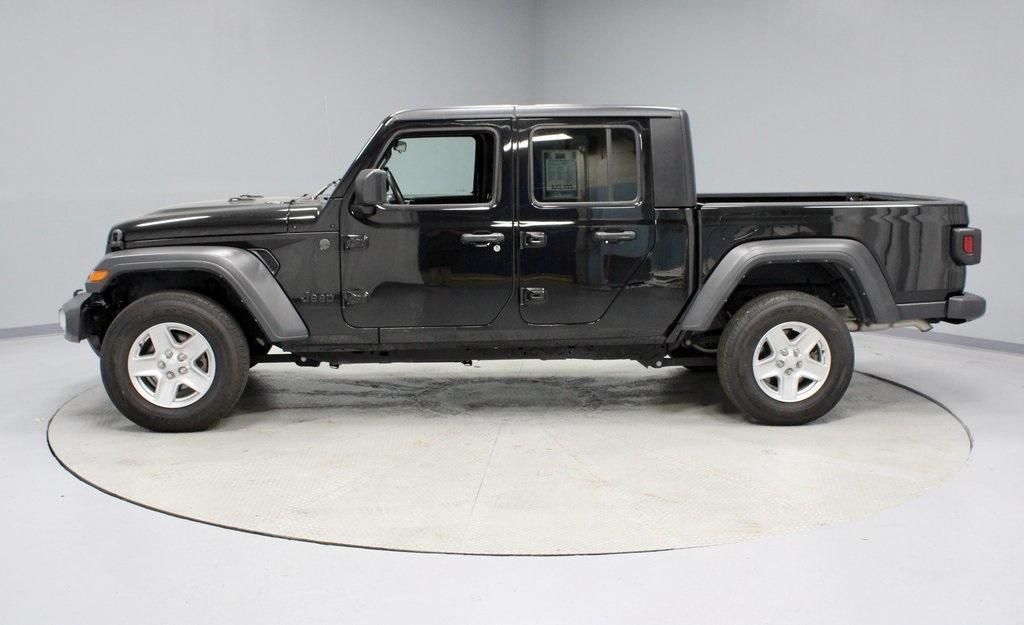 used 2023 Jeep Gladiator car, priced at $27,365