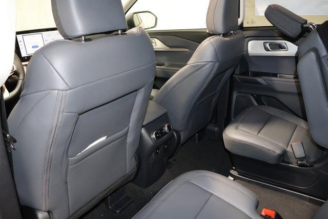 new 2025 Ford Explorer car, priced at $48,705