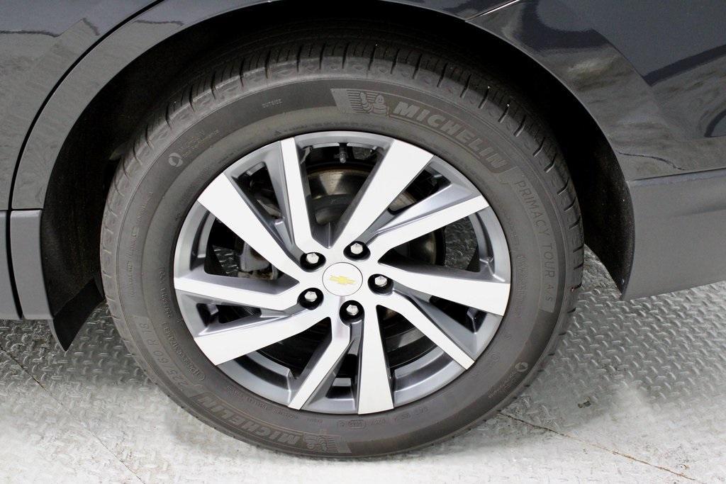 used 2023 Chevrolet Equinox car, priced at $20,976