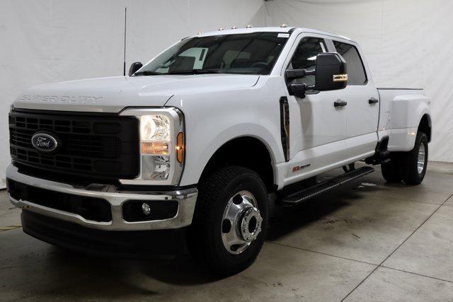 new 2024 Ford F-350 car, priced at $70,790