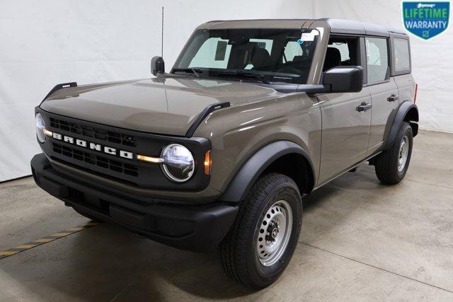 new 2025 Ford Bronco car, priced at $43,970