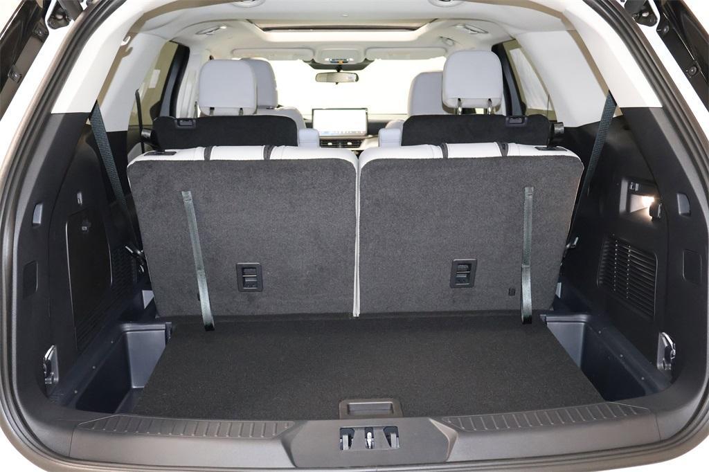 new 2025 Ford Explorer car, priced at $51,750