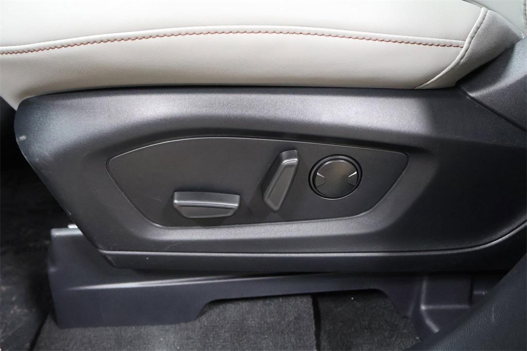new 2025 Ford Explorer car, priced at $51,750