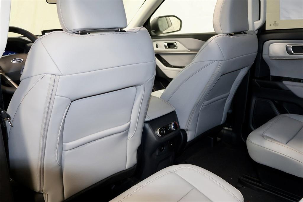 new 2025 Ford Explorer car, priced at $51,750