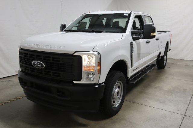 new 2024 Ford F-350 car, priced at $61,292