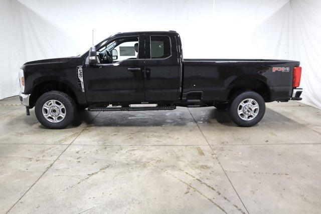 new 2025 Ford F-350 car, priced at $62,680