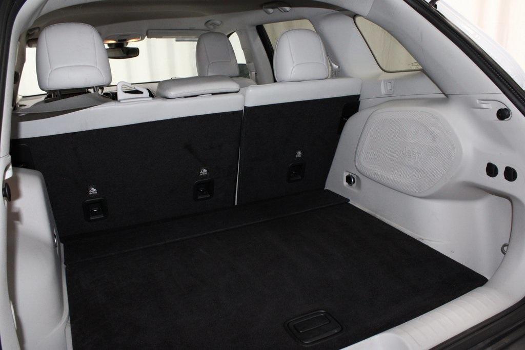 used 2020 Jeep Cherokee car, priced at $12,024