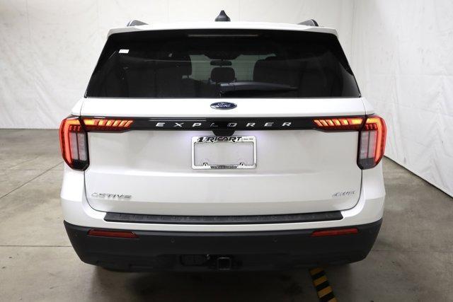 new 2025 Ford Explorer car, priced at $41,805